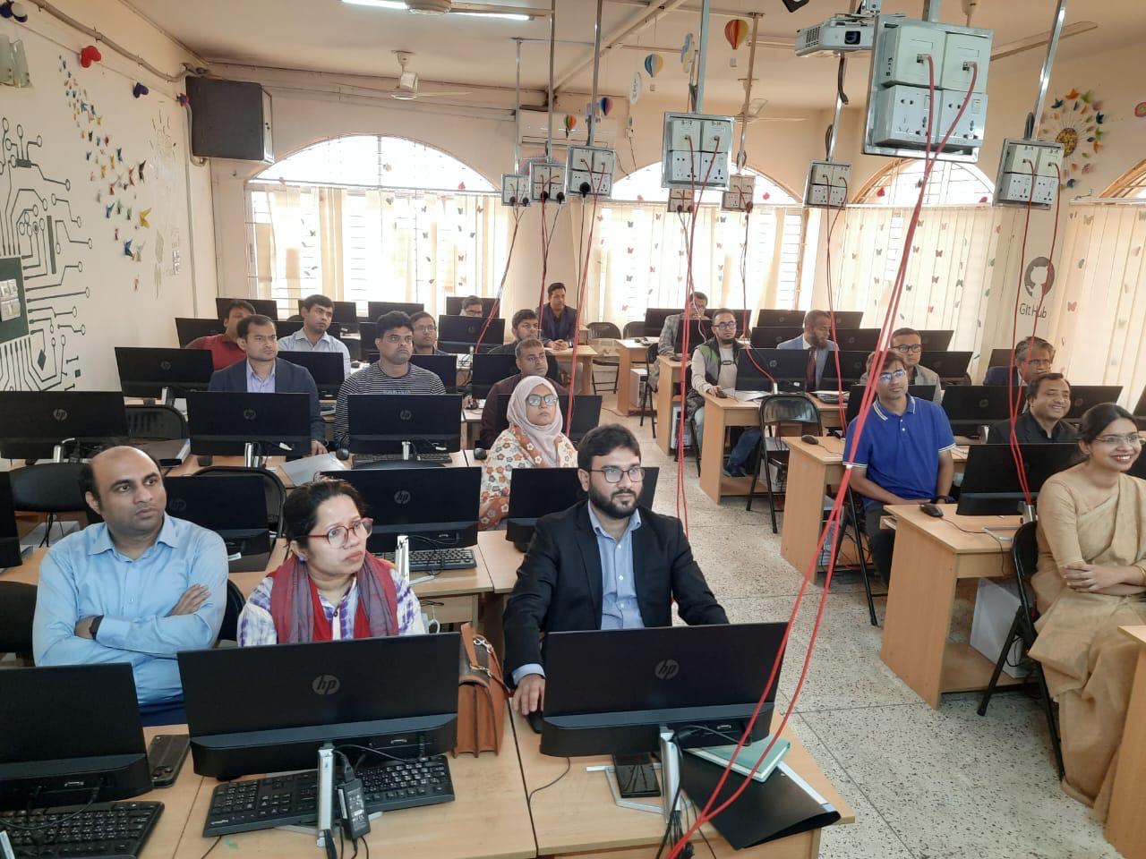 বরিশাল বিশ্ববিদ্যালয়ের ইনস্টিটিউশনাল কোয়ালিটি এস‍্যুরেন্স সেল ( আইকিউএসি) এর আয়োজনে “Capacity Building Workshop on D-Nothi Management-1” শীর্ষক প্রশিক্ষণ কর্মশালা অনুষ্ঠিত